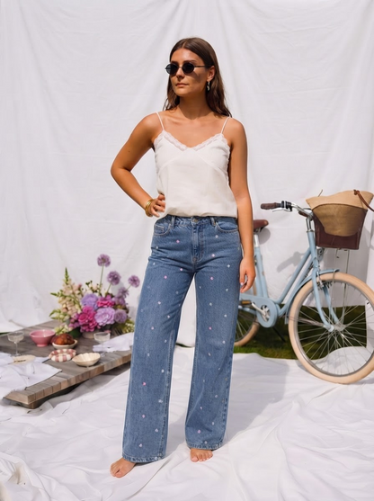 Melly Flower Embroidered Jeans
