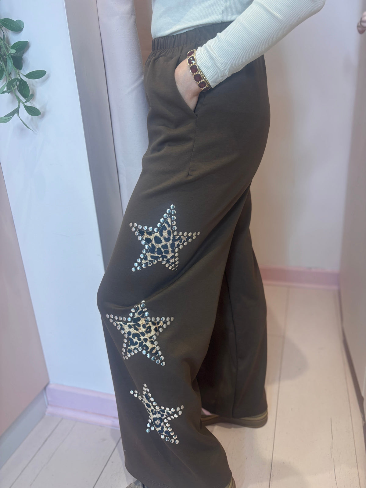 Leopard Star Wide Leg Joggers