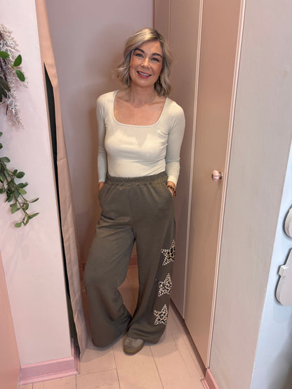 Leopard Star Wide Leg Joggers